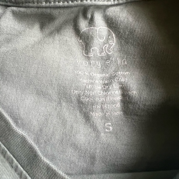 Ivory Ella Green Short Sleeve Tee with Elephant Graphic - Picture 7 of 7